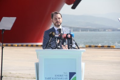 Türkiye'nin İlk Aktif Sondaj Gemisi Fatih, Akdeniz'e Uğurlandı