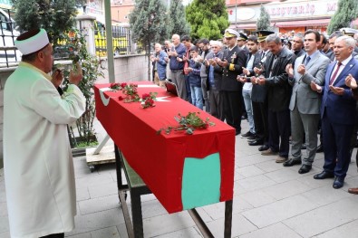 Hayatını Kaybeden Asker Memleketinde Toprağa Verildi