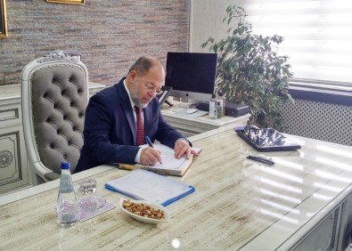 'İradesini Teröre Teslim Eden Belediyelerin...'