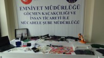 İNSAN TİCARETİ - 'Kaçakçılık Baronları'na Yönelik Operasyonda Yakalanan 61 Kişinin 41'İ Tutuklandı