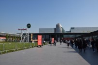 MOBİLYA FUARI - Kayseri OSB ETM, Milano Uluslararası Mobilya Fuarına Katıldı