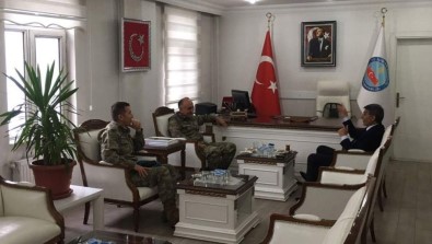 Korgeneral Erbaş'tan Kaymakam Özkan'a Ziyaret
