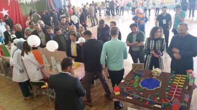 Kulu'da Öğrenciler TÜBİTAK Fuarında Projelerini Sergiledi