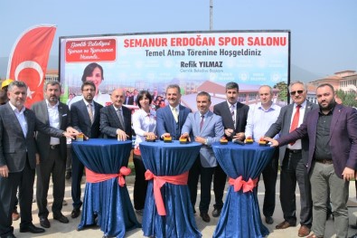 Semanur Erdoğan Spor Salonu'nun Temeli Atıldı