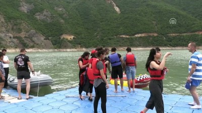Borçka Baraj Gölü'nde 'Su Sporları Şenliği'