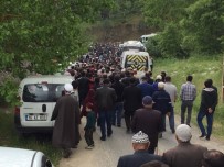 İSMAIL ACAR - Bursa'da Kazada Hayatını Kaybeden 3 Kişi Toprağa Verildi