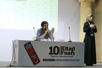 Gazeteci-Yazar Serdar Tuncer, Hayranları İle Kcoaeli Kitap Fuarı'nda Buluştu