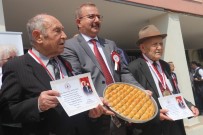 GAZIANTEP TICARET ODASı - Gaziantep'in Ünlü Simaları, Tarihi Lisenin Baklava Gününde Buluştu