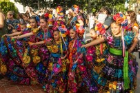 PUEBLA - Los Angeles Sokakları Meksika Bayramıyla Renklendi