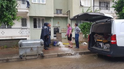 Mayıs Yağmuru Tire'de Hayatı Felç Etti
