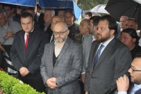 ALİ AY - Bursaspor'un Şampiyon Başkanı Mezarı Başında Anıldı