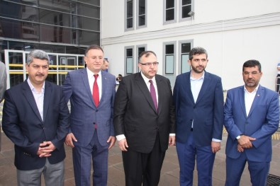 CHP'li Başkandan Karamollaoğlu'na İmza Desteği