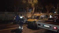 Kuşadası'nda Trafik Kazası; 2 Yaralı