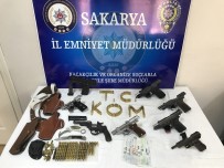 İHALEYE FESAT - Sakarya'da Suç Örgütüne Operasyonda 19 Gözaltı