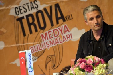 Gazeteci Şener, FETÖ'nün Medya İlişkilerini Anlattı