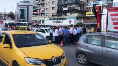 İzmir'de Otomobilin Çarptığı Eski Rektör Öldü