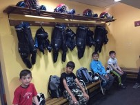 BUZ HOKEYİ TAKIMI - Kartepe'nin İlk Buz Hokeyi Takımı Kuruldu