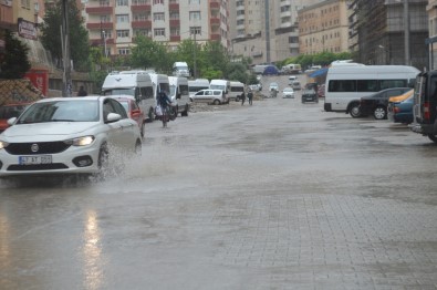 Mardin'de Yağışlar Su Baskınlarına Neden Oldu