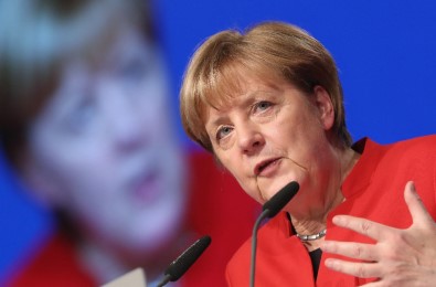 Almanya Nükleer Anlaşmadan Çekilmiyor