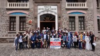 TACETTİN DERGAHI - Başarılı Öğrencilere Ankara'yı Gezdi