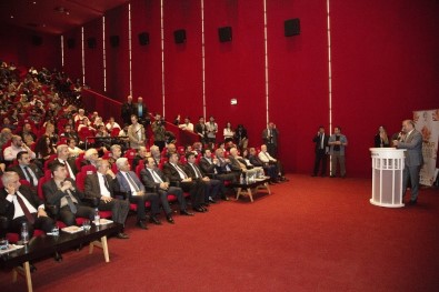 Başkan Çelik, Kayseri Uluslararası Altın Çınar Film Festivali'nin Galasına Katıldı