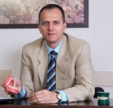 DıŞ GÖRÜNÜŞ - Dr. Cem Caniklioğlu, Görünmeyen Diş Tellerini Anlattı
