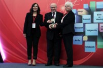 İZMIR EKONOMI ÜNIVERSITESI - İzmir Bilim Dünyasına Ödül