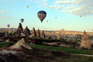 Kapadokya'da Balon Turları İptal Oldu