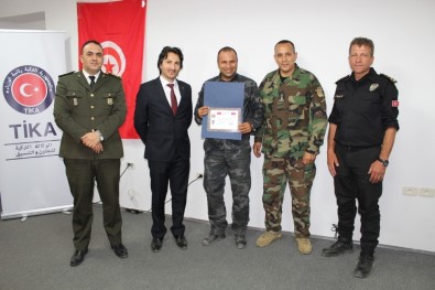 TİKA Ve Emniyet Genel Müdürlüğünden Tunus Emniyet Ve Jandarma Teşkilatı Personeline Eğitim