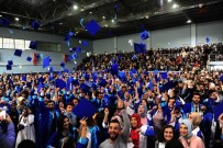 ÜNİVERSİTE MEZUNU - YYÜ'de Mezuniyet Sevinci