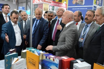 'Zafer Medya Grup Yayınevi'  Doğu Anadolu Erzurum Kitap Fuar'ında