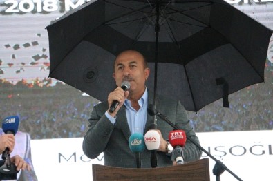 Bakan Çavuşoğlu Memleketi Alanya'da Mezuniyet Törenine Katıldı