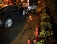 Bayrampaşa'da Kaza Yapan Araç Alev Aldı...Kaza Sonrası Alev Alan Aracı TOMA Söndürdü