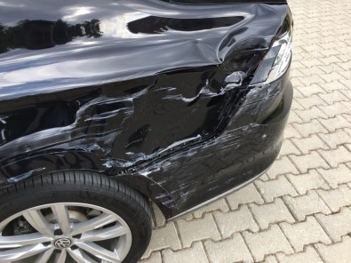 MHP Genel Başkan Yardımcısı Depboylu'nun Aracı Kaza Geçirdi