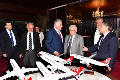 THY'nin Eski Genel Müdürleri İftarda Buluştu