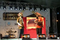 HACIVAT VE KARAGÖZ - Yenişehir Belediyesi Grup Tillo'yu Vatandaşlarla Buluşturdu