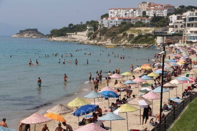 Aydın Ve İlçeleri Sıcaktan Kavruldu, Plajlar Turistlere Kaldı