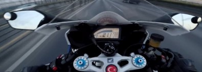 (Özel) E-5 Karayolunda 200 Kilometre Hızda Tek Teker Yolculuk