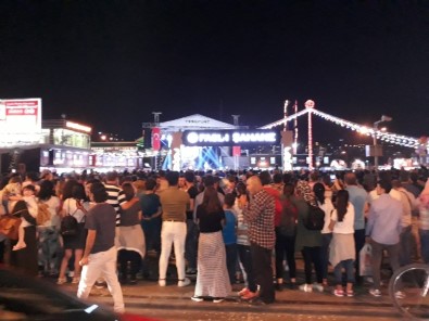 Ünlü Rock Grubu Zakkum Samsun'da Konser Verdi