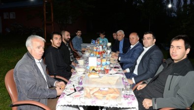 Vali Azizoğlu Şehit Aktepe'nin Yakınlarıyla İftar Sofrasında Buluştu