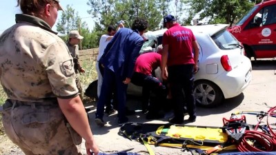 Adıyaman'da Trafik Kazası Açıklaması 3 Yaralı