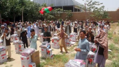Afganistan'daki Türk Birliğinden Savaş Mağduru Ailelere Yardım