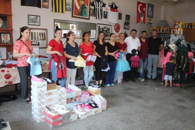 Ayvalklı Esnaftan 'Bir Çocukta Sen Giydir, Çocuklar Bayram Etsin' Kampanyası