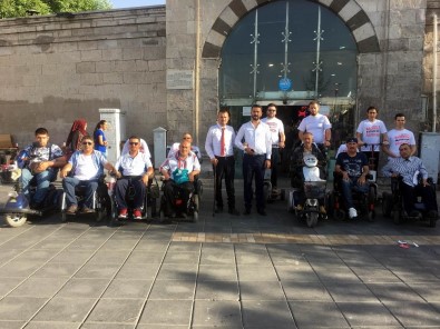 Bağımsız Adaydan Cırcırlı Ve Engelli Arabalarıyla Seçim Kampanyası