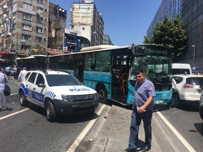 (ÖZEL) Şişli'de Halk Otobüslerinin Kazası Güvenlik Kamerasında