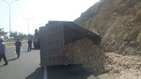 Şanlıurfa'da Hafriyat Kamyonu Devrildi Açıklaması 1 Yaralı