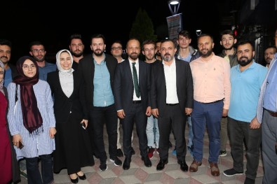 Sincan Belediye Başkanı Ercan, Çorumlularla Sahur Yaptı