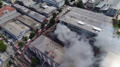 Zeytinburnu'nda İş Merkezinde Çıkan Yangının Son Hali Havadan Görüntülendi