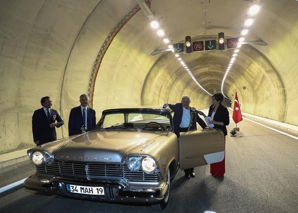 Başbakan Binali Yıldırım açılışı böyle yaptı... İki şehir arası 15 dakikaya düşecek