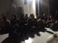 Güzelçamlı'da 11'İ Çocuk 22 Kaçak Göçmen Yakalandı